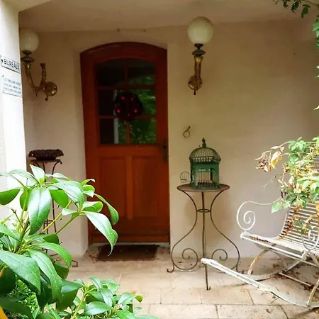 Le Val Clos, Appartement Dans Une Maison De Maitre 19E Tanlay Exterior photo